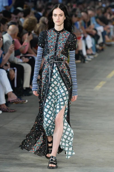 Look 39